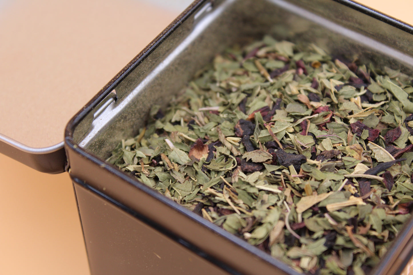 Hibiscus-Peppermint Herbal Tea (Loose-Leaf)