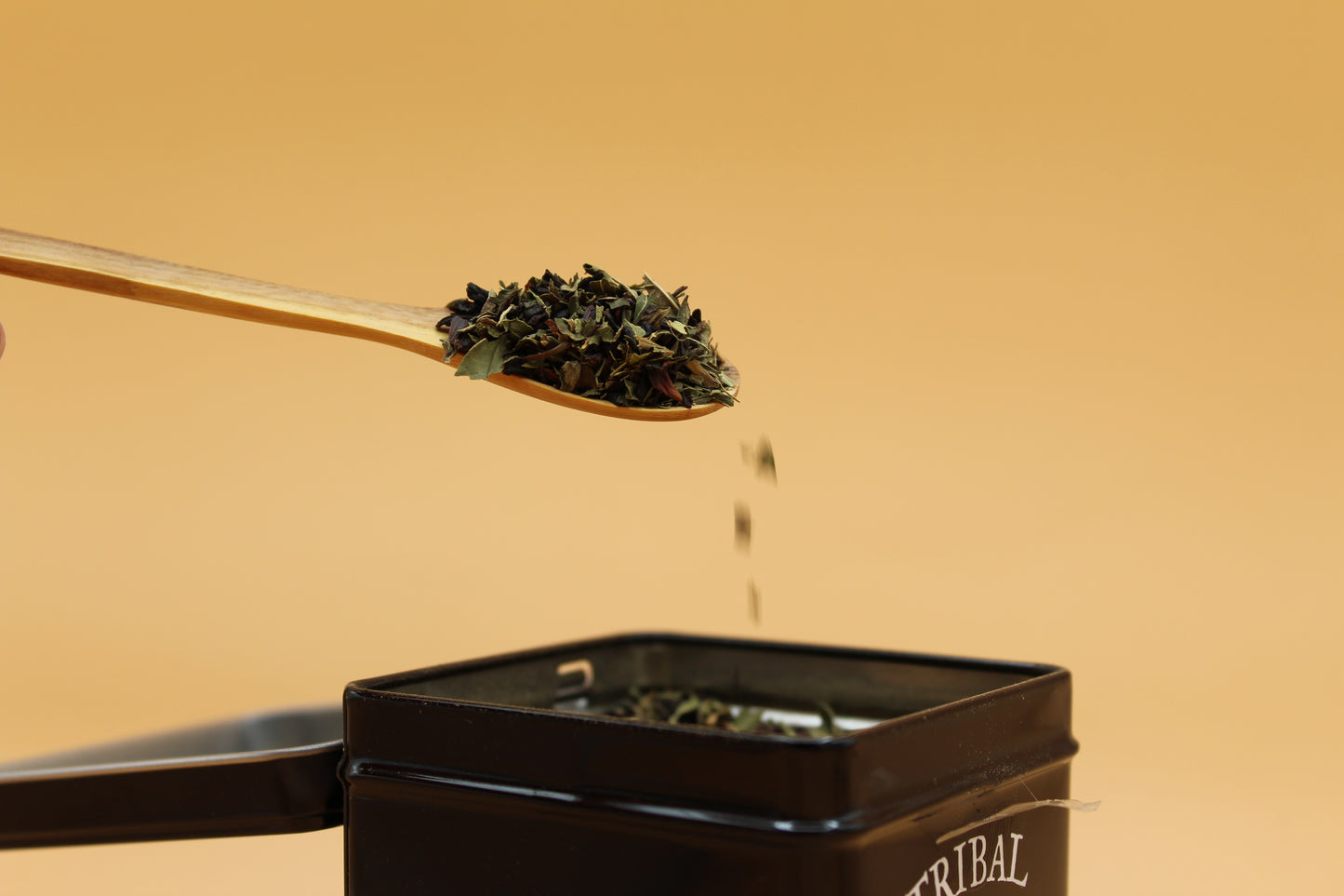Hibiscus-Peppermint Herbal Tea (Loose-Leaf)